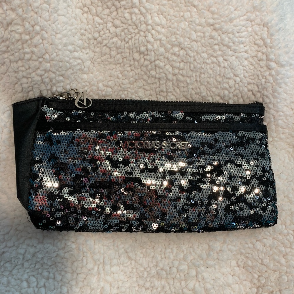 Victoria's Secret Women's Makeup Bag